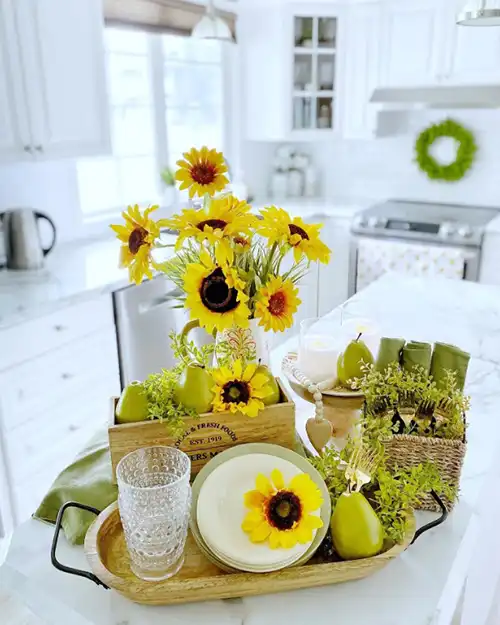 sunflower-centerpiece-in-white-kitchen-with-marble-countertops