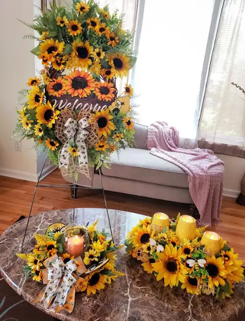 sunflower-decorations-table-piece