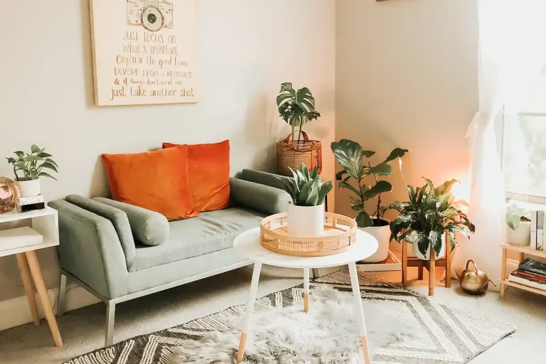 18 Chic Living Room Corner Decoration Ideas