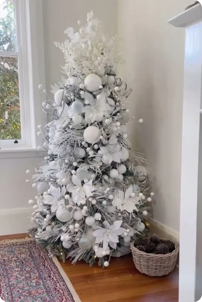 White Christmas Tree Decor Ideas