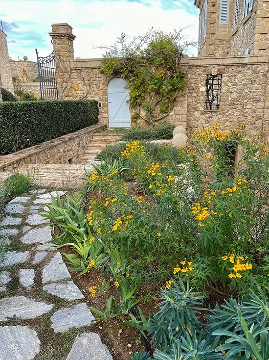 Garden Stone Pathways