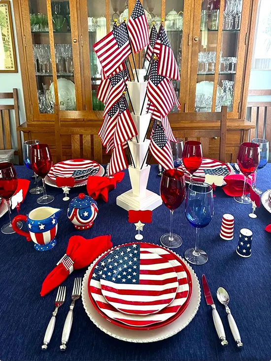 4th of July Tablescapes