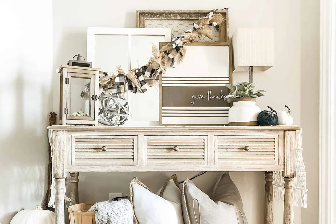 Hallway Table Decor Ideas