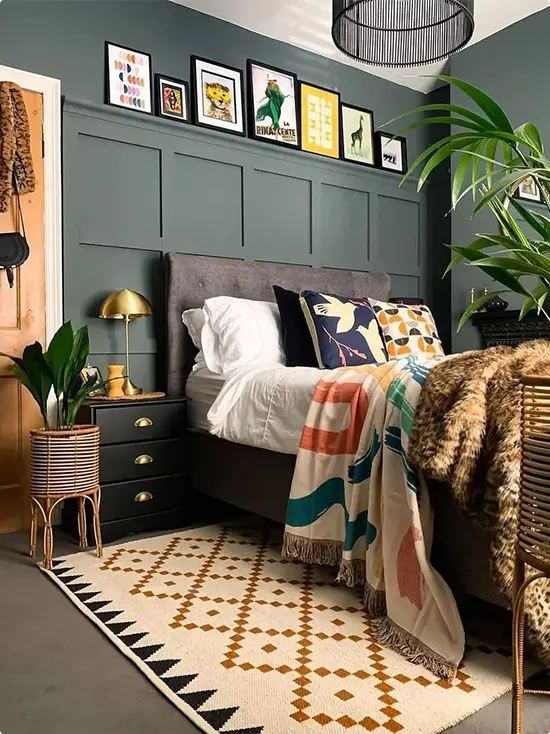 How to Decorate with Black