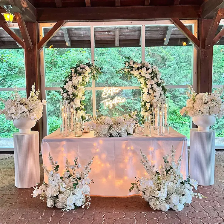 Minimalist Wedding Decor Ideas