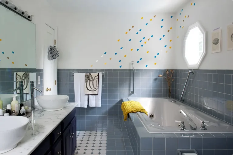 Two-Tone Bathroom Wall Ideas