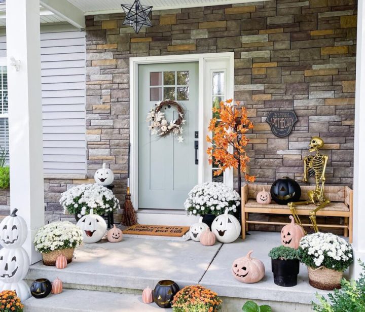 Farmhouse Halloween Porch Decor Ideas
