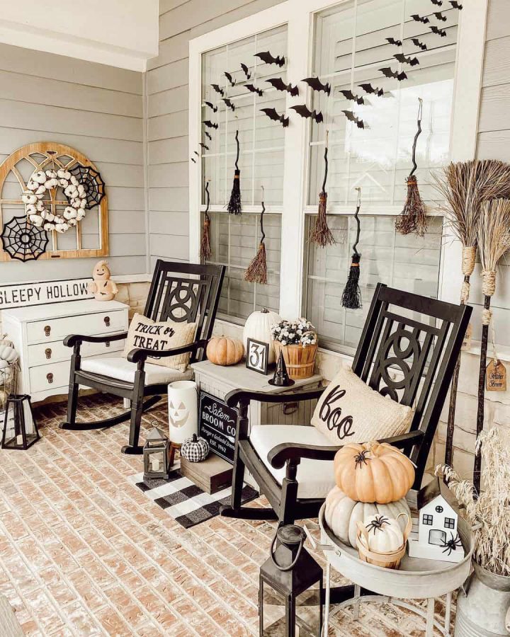 Farmhouse Halloween Porch Decor Ideas