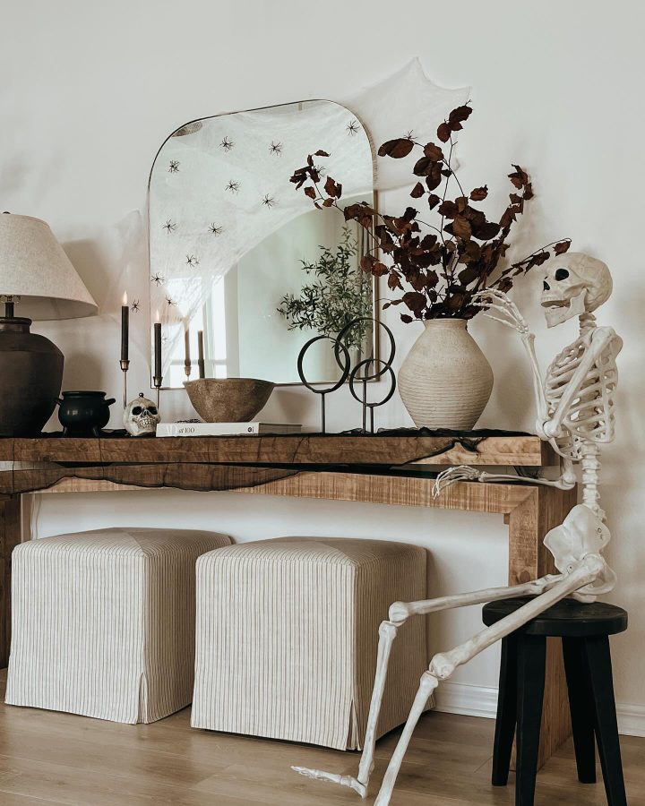 Halloween Entryway Decor Ideas
