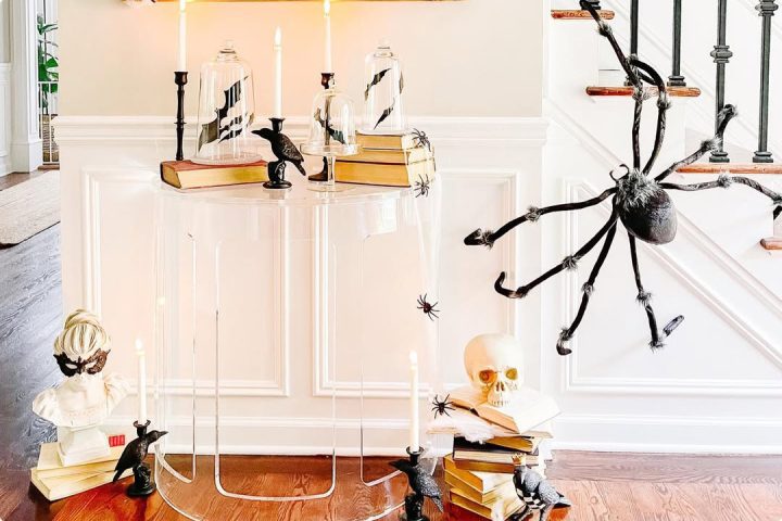 Halloween Entryway Decor Ideas